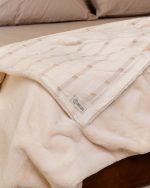 Cozy Texture Plush Blanket – Beige - Image 8